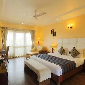 **** Hotel Luxury Near Delhi International Airport India